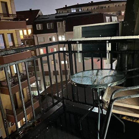 Sunny Prishtina Apartment พริสตีนา ภายนอก รูปภาพ