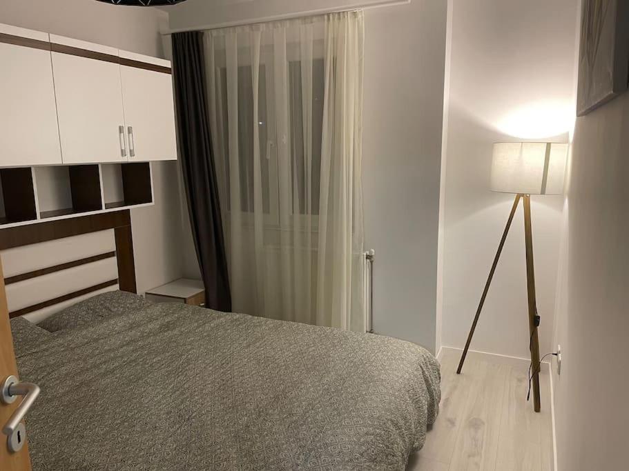 Sunny Prishtina Apartment พริสตีนา ภายนอก รูปภาพ