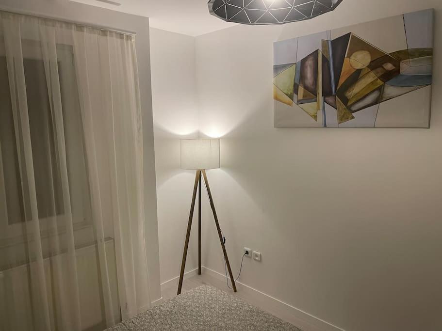 Sunny Prishtina Apartment พริสตีนา ภายนอก รูปภาพ